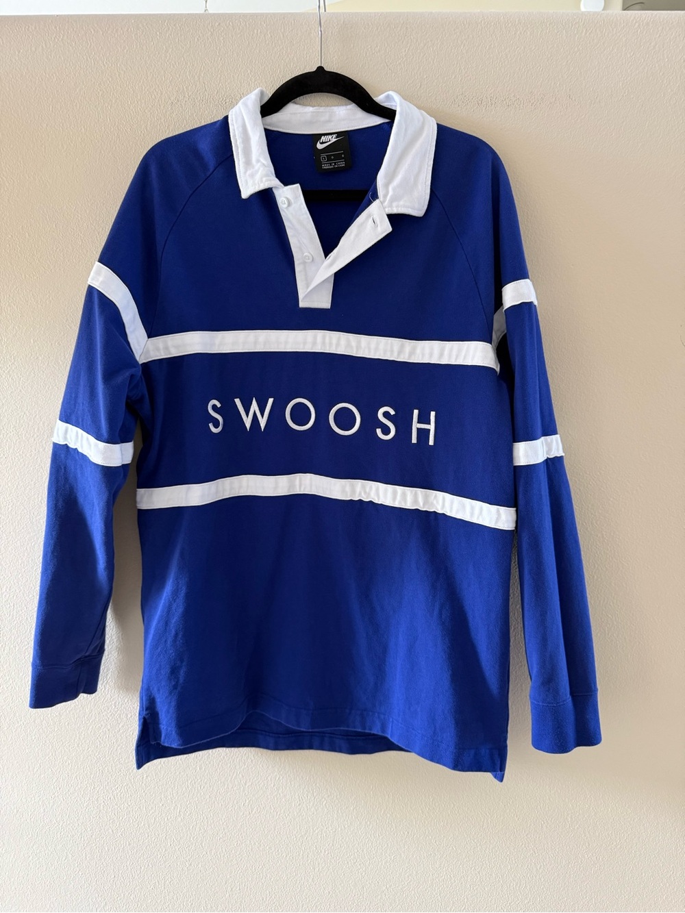 Nike Men’s Royal Blue & White Pullover with Embroidered Swoosh Logo